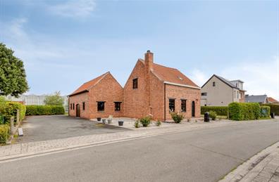huis te koop in Zwijndrecht - 1e afbeelding