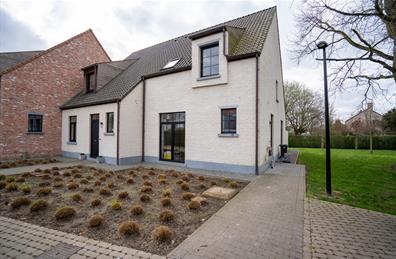huis te huur in Zwijndrecht - 1e afbeelding