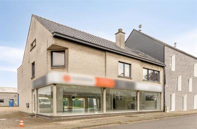 bedrijfsgebouw te koop in Zwijndrecht - 1e afbeelding